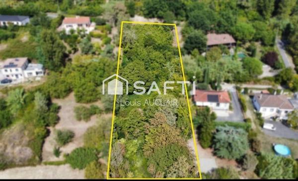 Terrain pentu constructible de 2790 m2
