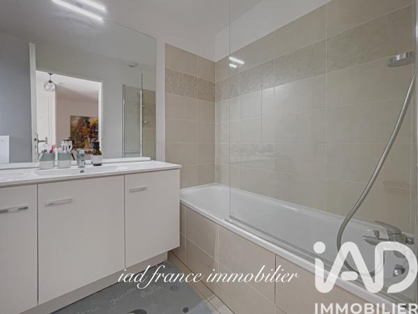 Maison à vendre 6 pièces 100 m² Élancourt