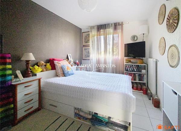 Appartement - 5 pièces - 71m² avec garage et parking