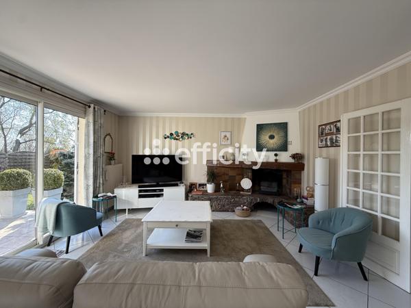 Maison 7 pièces - 150 m²