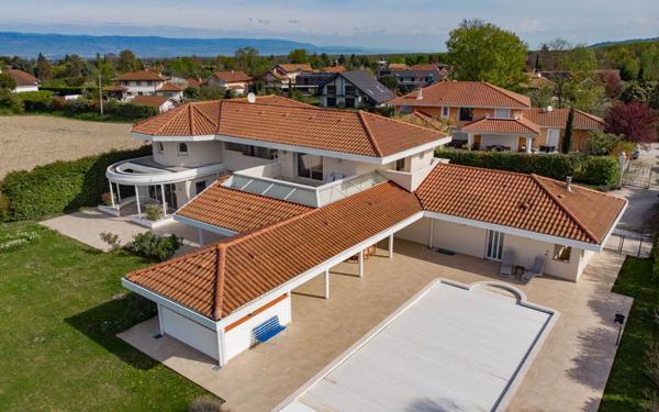 Maison à vendre    8 pièces • 480 m2 Veigy-Foncenex