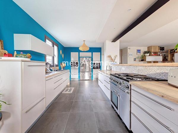 Maison à CHOLET, 49300 - 10 pièces 273m²