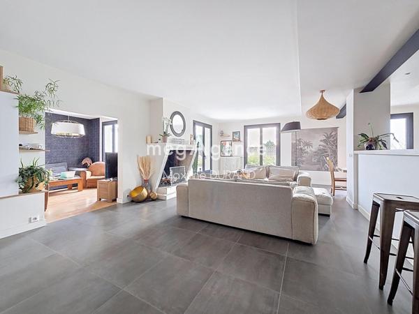 Maison à CHOLET, 49300 - 10 pièces 273m²