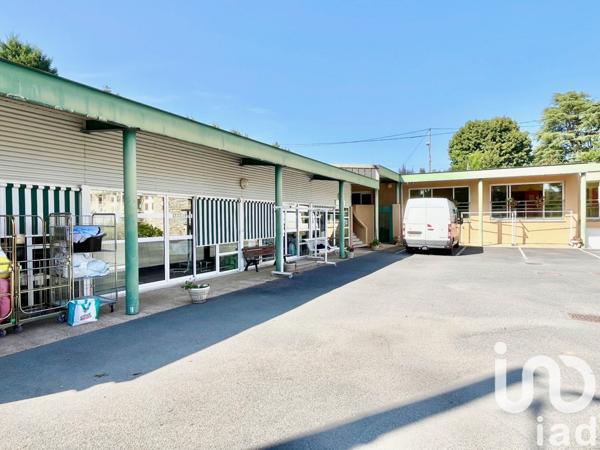 Maison 12 pièces de 206 m² à Saint-Gaultier (36800)