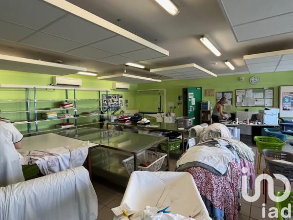 Maison 12 pièces de 206 m² à Saint-Gaultier (36800)