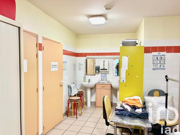 Maison 12 pièces de 206 m² à Saint-Gaultier (36800)