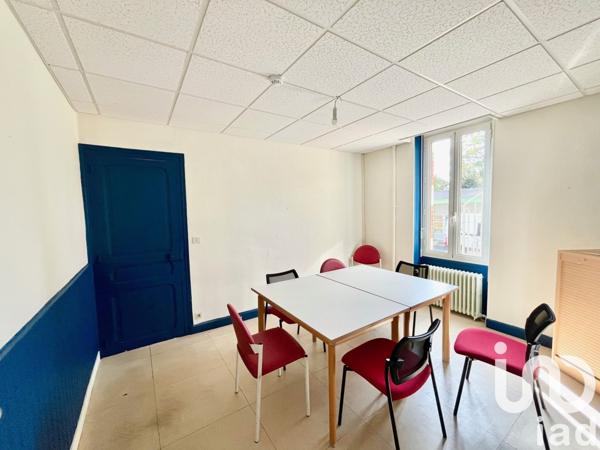 Maison 12 pièces de 206 m² à Saint-Gaultier (36800)