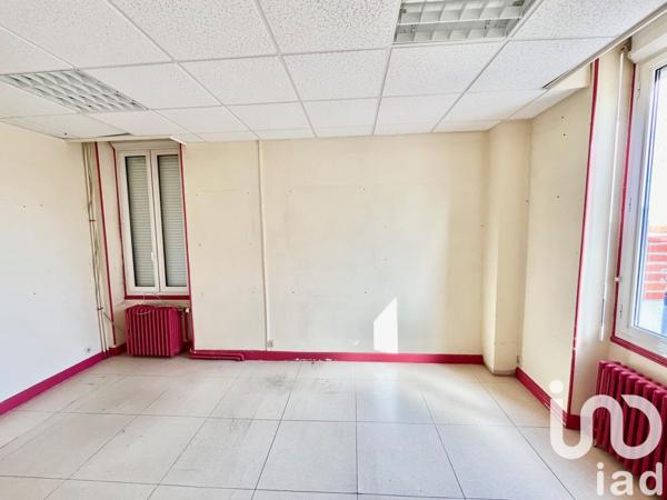 Maison 12 pièces de 206 m² à Saint-Gaultier (36800)