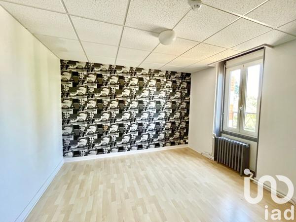 Maison 12 pièces de 206 m² à Saint-Gaultier (36800)