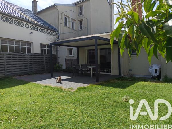 Maison à vendre 15 pièces 355 m² Loudun