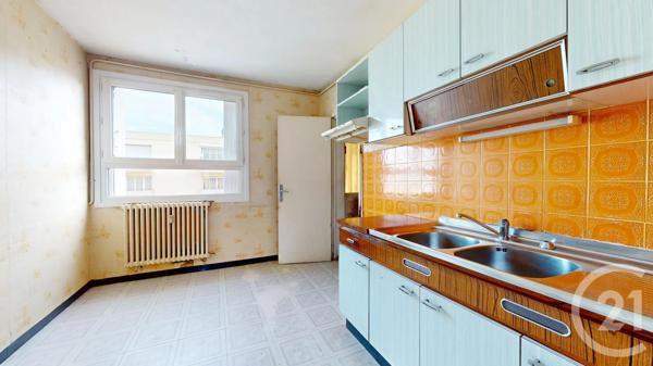 Appartement T4 à vendre  4 pièces - 74 m 2   NANTES  - 44