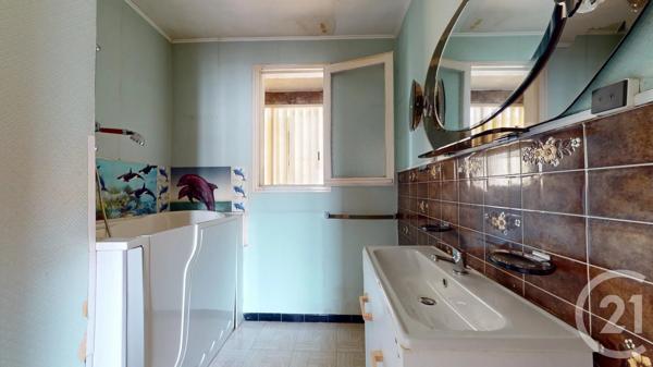 Appartement T4 à vendre  4 pièces - 74 m 2   NANTES  - 44