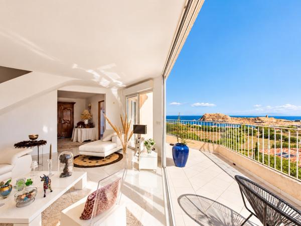 Appartement
         4 pièces
        - 140 m² Exclusivité 890 000 € *