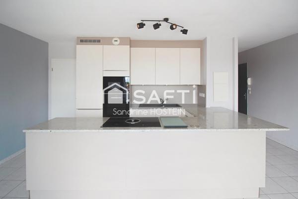 Joli appartement de 70m2 avec terrasse, cave et places de stationnements