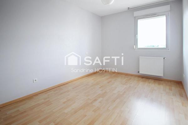 Joli appartement de 70m2 avec terrasse, cave et places de stationnements