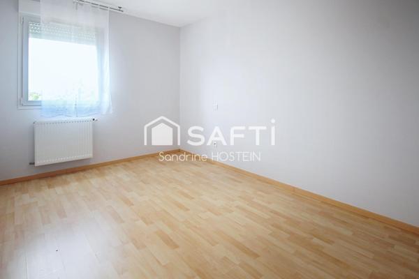 Joli appartement de 70m2 avec terrasse, cave et places de stationnements