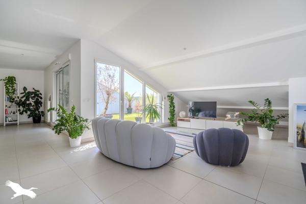 Appartement à vendre 421 200 € Bordeaux 4 p 104 m² DPE C