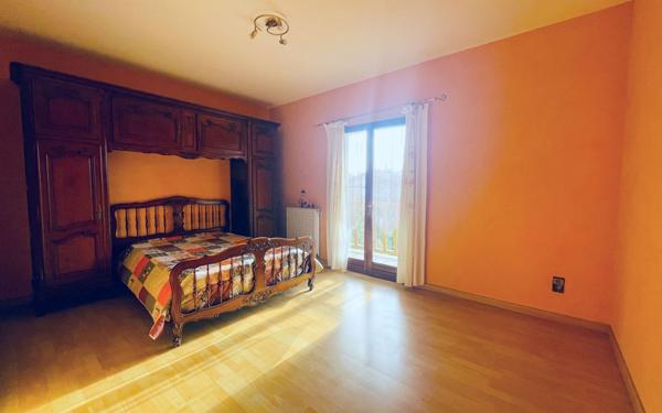 Maison à vendre    5 pièces •  Dax