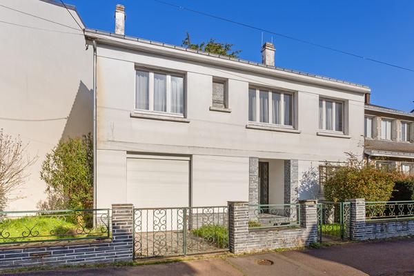 Maison SAINTE THERESE 173 m2,  
Nantes 44300