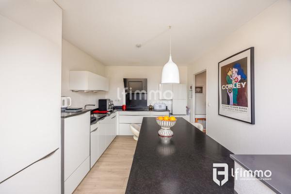 Neudorf bel attique dans petite résidence