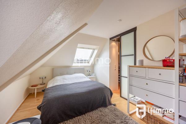 Neudorf bel attique dans petite résidence