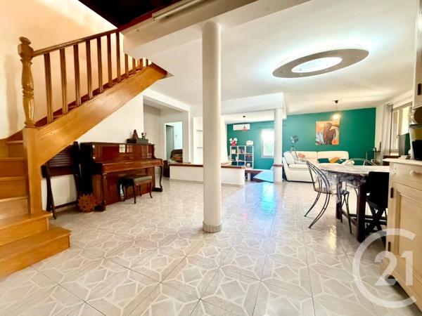 Maison à vendre  5 pièces - 167 m 2   LUNEL  - 34