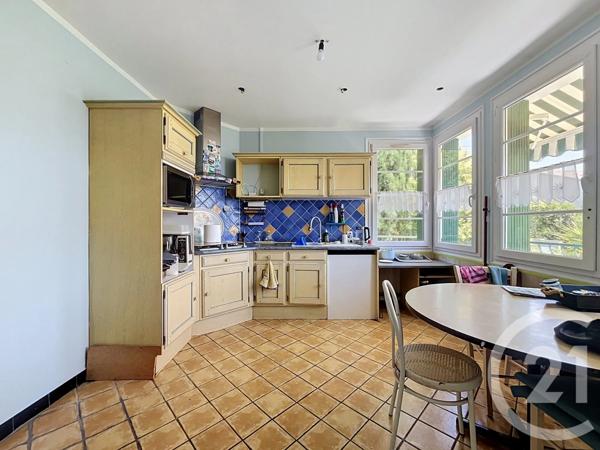 Maison à vendre  8 pièces - 187 m 2   LE CRES  - 34