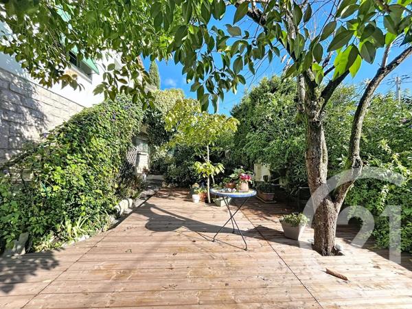 Maison à vendre  8 pièces - 187 m 2   LE CRES  - 34