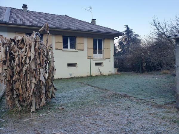 Maison mitoyenne à rénover