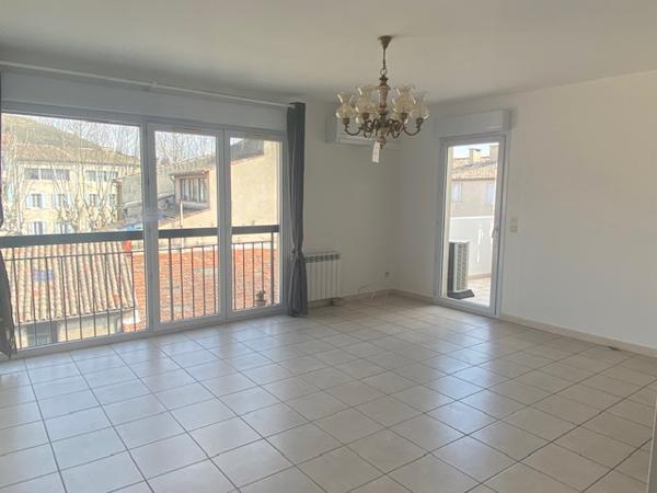 Appartement T2 avec terrasse et garage fermé - Manosque - Réf. G1