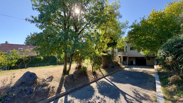 Maison à potentiel avec grand sous-sol et jardin - Oullins Pierre-Bénite - Oullins pierre benite