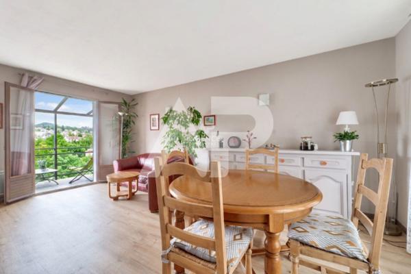 SEVRES RIVE GAUCHE - MAISON FAMILIALE 799 000 € **  - Référence  605-S