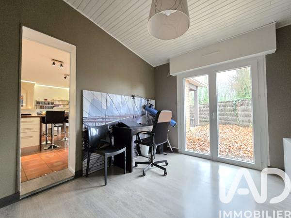 Maison à vendre 6 pièces 163 m² Saint-Caprais-de-Bordeaux