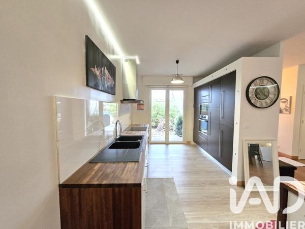 Maison à vendre 6 pièces 163 m² Saint-Caprais-de-Bordeaux