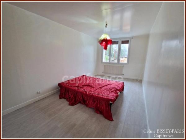 Dpt Yonne (89), CHEU maison 165 M2, 4 chambres, cuisine équipée, 1 salle d'eau, 1 salle de bain