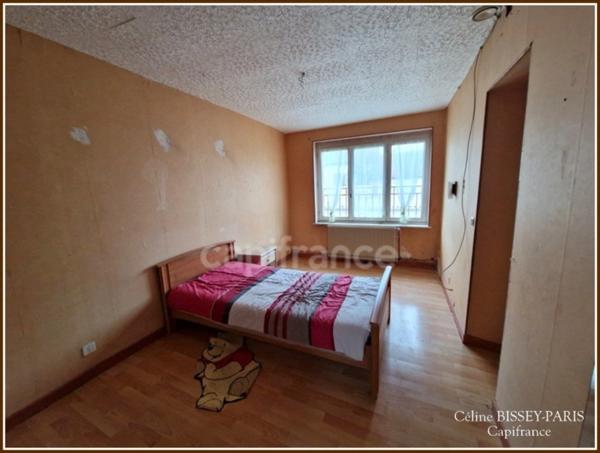 Dpt Yonne (89), CHEU maison 165 M2, 4 chambres, cuisine équipée, 1 salle d'eau, 1 salle de bain
