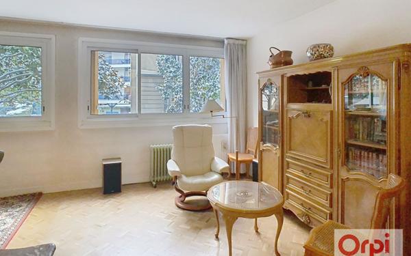 Appartement à vendre    3 pièces • 61 m2 Issy-les-Moulineaux