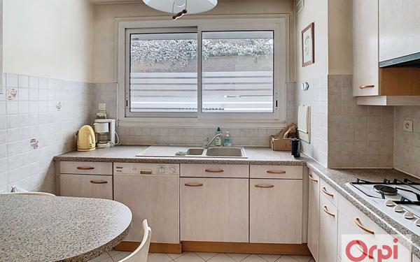 Appartement à vendre    3 pièces • 61 m2 Issy-les-Moulineaux