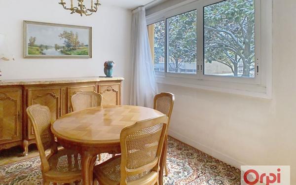 Appartement à vendre    3 pièces • 61 m2 Issy-les-Moulineaux