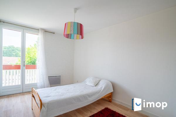 Maison 6 chambres avec sous-sol et terrasse