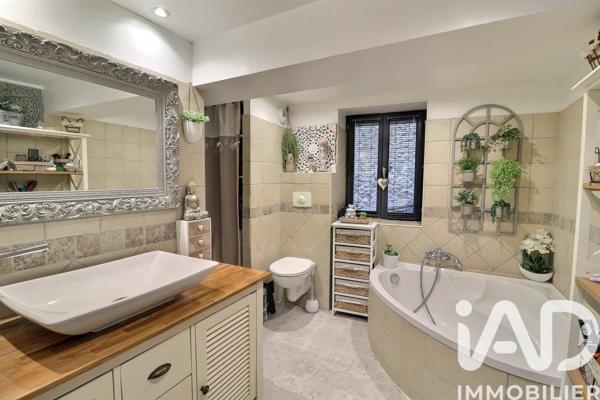 Maison à vendre 4 pièces 123 m² Ginasservis