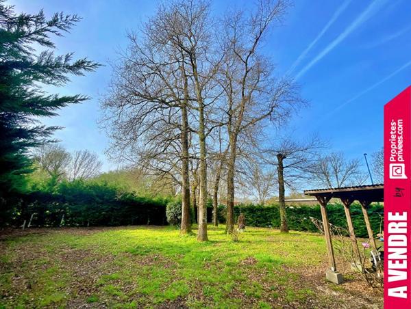 Maison Saint Seurin Sur L'sle 4 pièce(s) 90 m2 beau jardin divisible