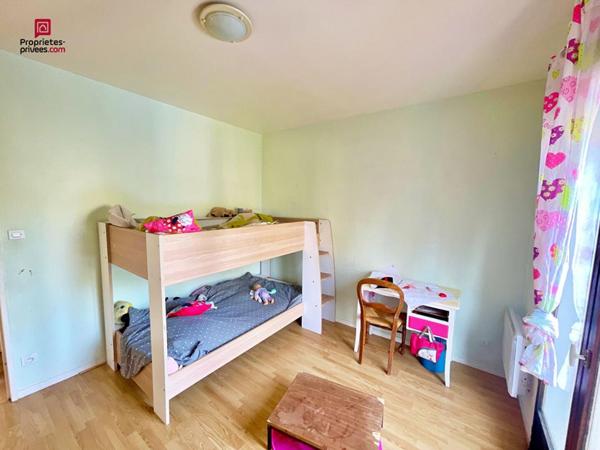 Maison Saint Seurin Sur L'sle 4 pièce(s) 90 m2 beau jardin divisible