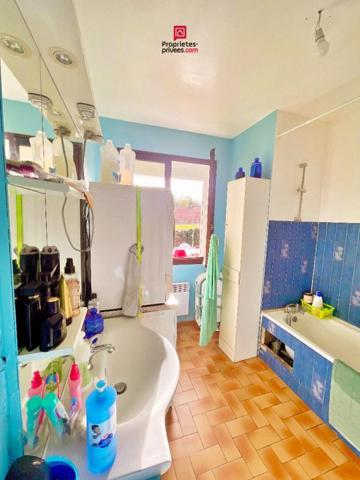 Maison Saint Seurin Sur L'sle 4 pièce(s) 90 m2 beau jardin divisible