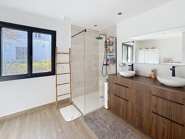 Maison Neuve 2024 La Seyne Sur Mer 3 pièces de 135 m²