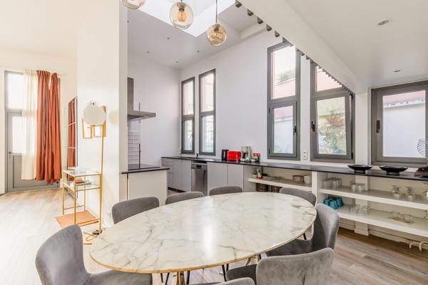 Maison-loft à destination commerciale