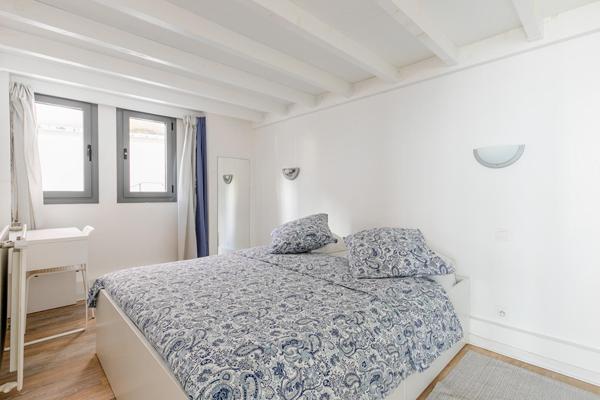 Maison-loft à destination commerciale