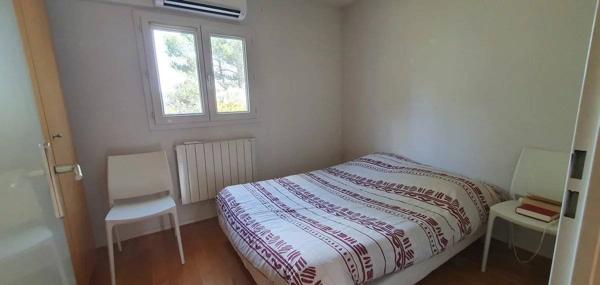 Petite villa R+1 dans une résidence sécurisée avec piscine