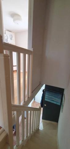 Petite villa R+1 dans une résidence sécurisée avec piscine