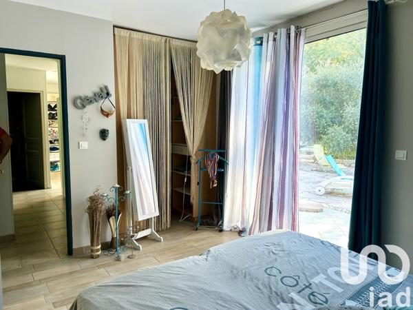 Maison 7 pièces de 150 m² à Tourves (83170)